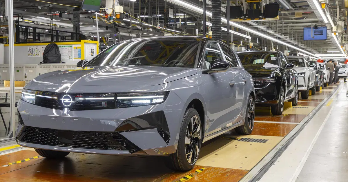 Stellantis, Opel scommette sulla Germania: la nuova Astra sar&agrave; Made in R&uuml;sselsheim