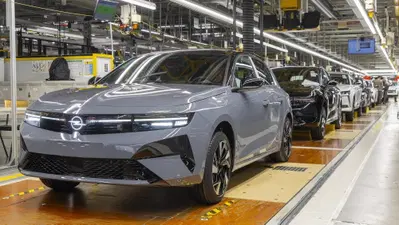 Stellantis, Opel scommette sulla Germania: la nuova Astra sar&agrave; Made in R&uuml;sselsheim