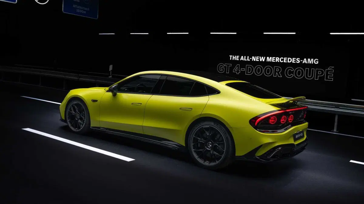 Mercedes-Benz AMG GT Coupé 4 (7)