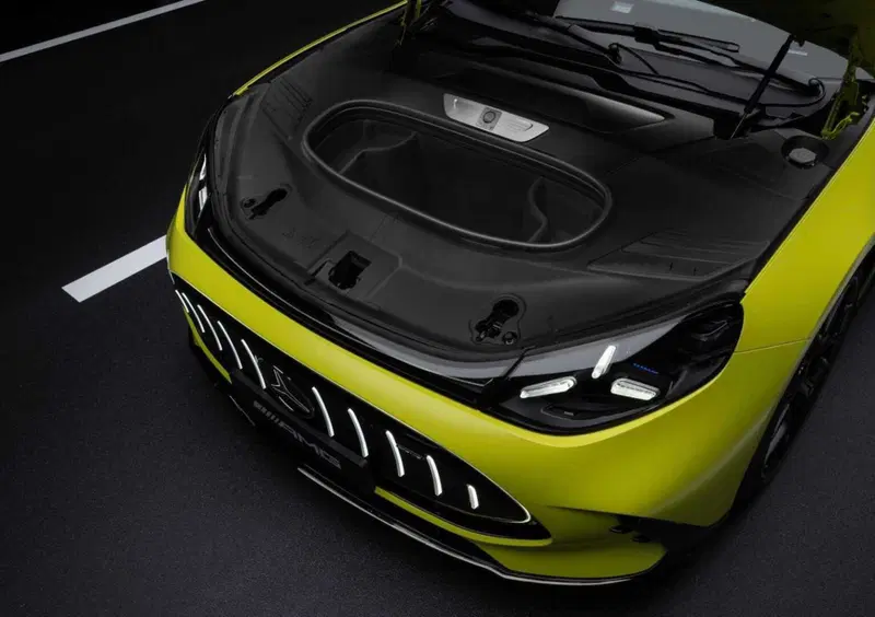 Mercedes-Benz AMG GT Coupé 4 (2026-->>) (17)