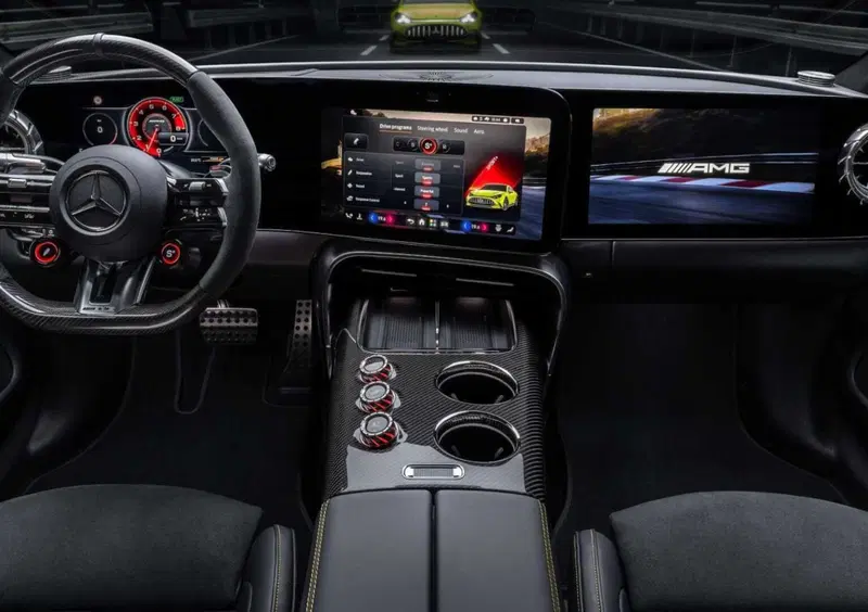 Mercedes-Benz AMG GT Coupé 4 (2026-->>) (12)