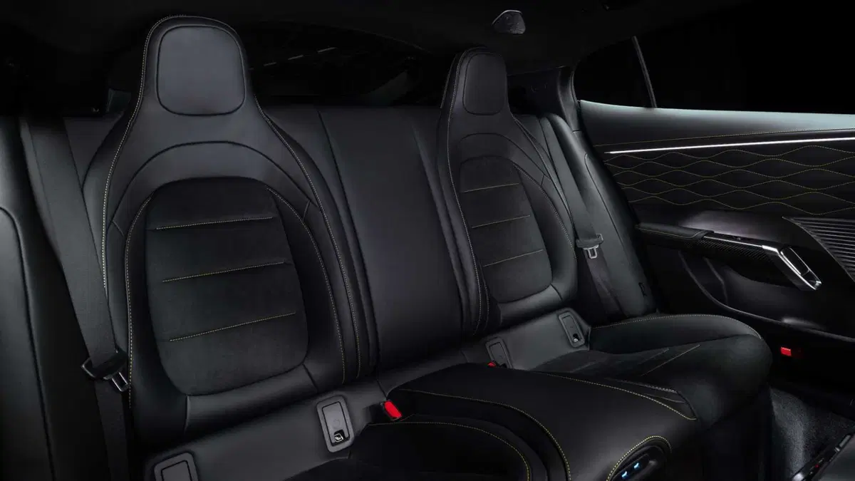 Mercedes-Benz AMG GT Coupé 4 (15)