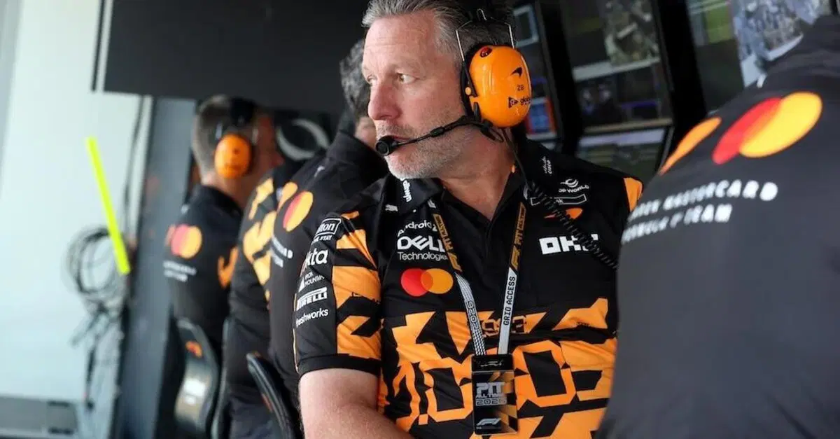 &ldquo;Se torna il V8 potremmo produrre i motori McLaren&rdquo;: Zak Brown scuote la F1, lancia Norris e Piastri a Le Mans e attacca l'asse Wolff-Alpine
