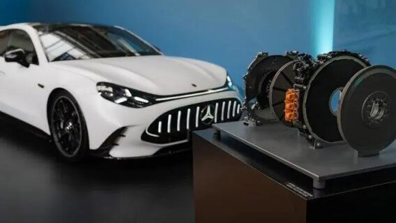 Mercedes avvia la produzione in serie del motore a flusso assiale a Berlino: &egrave; rivoluzione per l'elettrico ad alte prestazioni