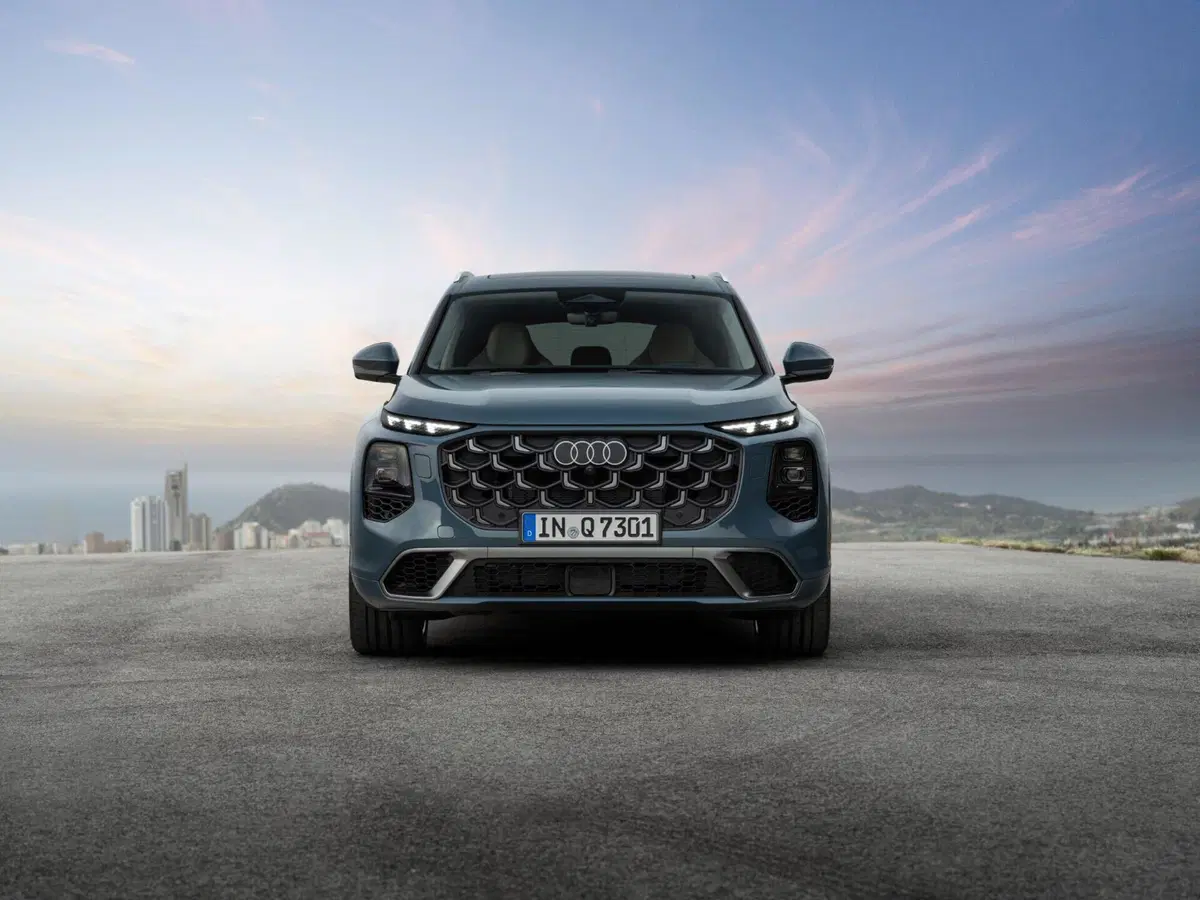 Nuova Audi Q7 2026: debutta la terza generazione del SUV premium con motore V6 diesel mild hybrid e fino a sette posti (3)