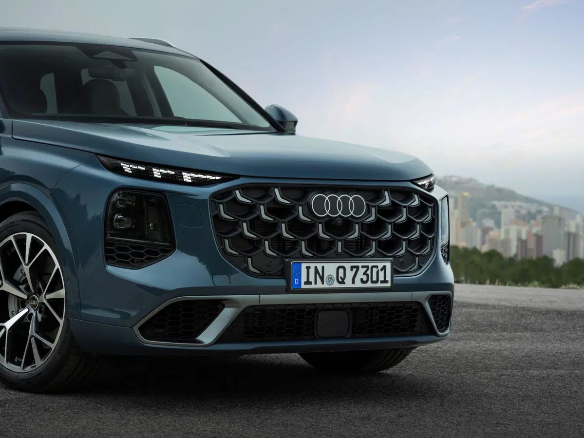 Nuova Audi Q7 2026: debutta la terza generazione del SUV premium con motore V6 diesel mild hybrid e fino a sette posti (5)