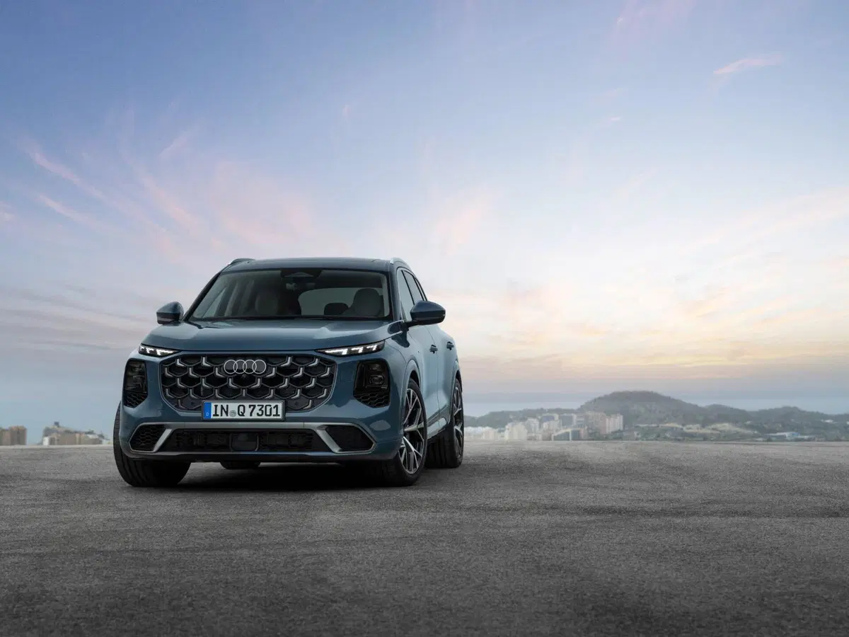 Nuova Audi Q7 2026: debutta la terza generazione del SUV premium con motore V6 diesel mild hybrid e fino a sette posti (10)