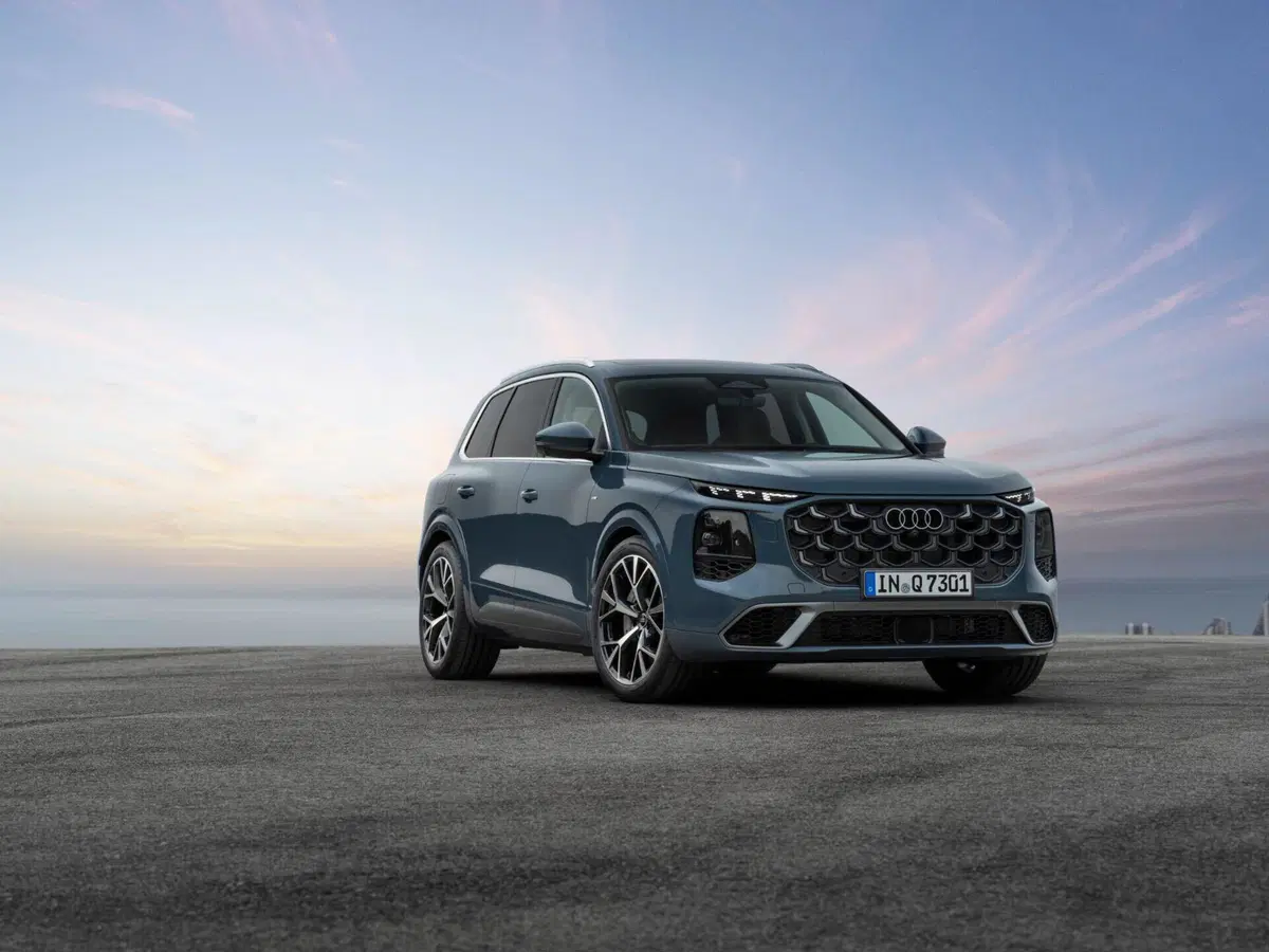 Nuova Audi Q7 2026: debutta la terza generazione del SUV premium con motore V6 diesel mild hybrid e fino a sette posti (15)
