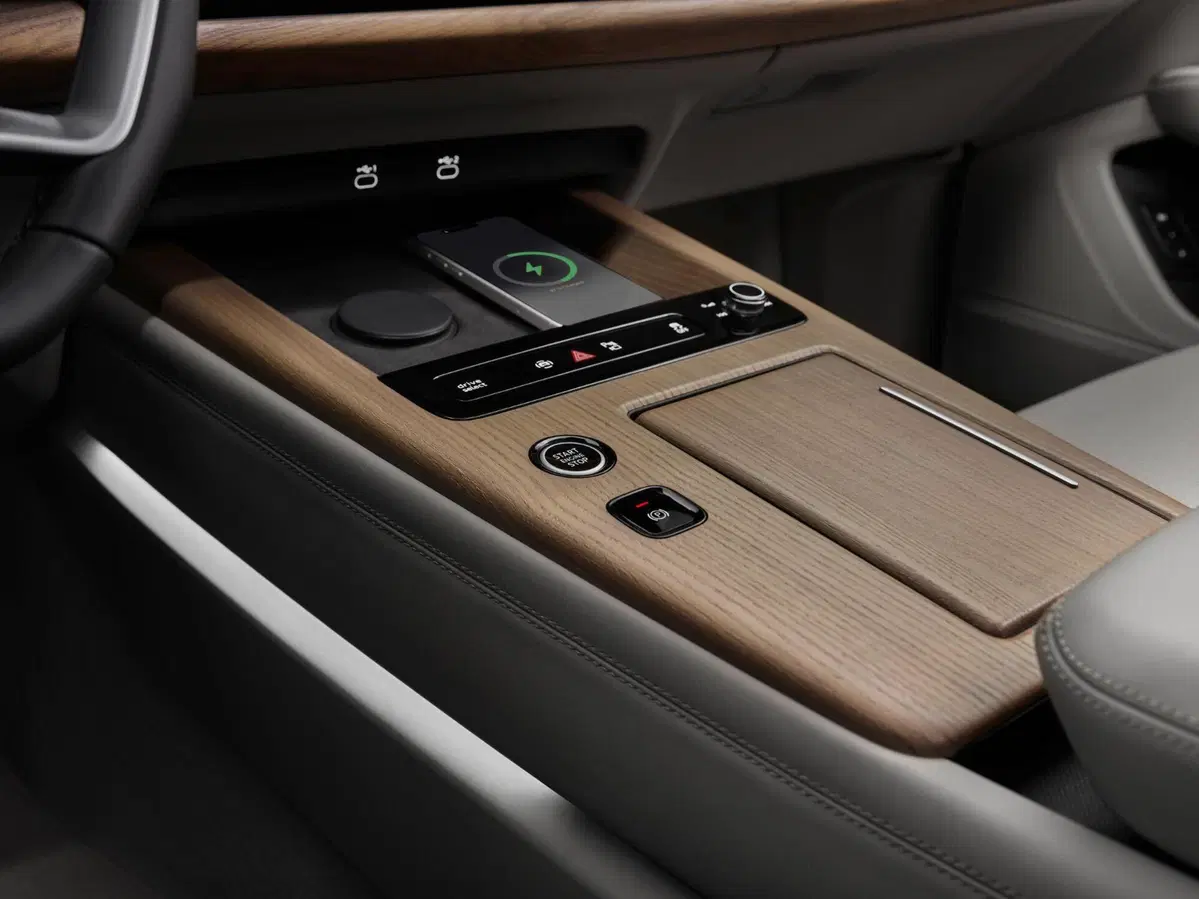 Nuova Audi Q7 2026: debutta la terza generazione del SUV premium con motore V6 diesel mild hybrid e fino a sette posti (6)