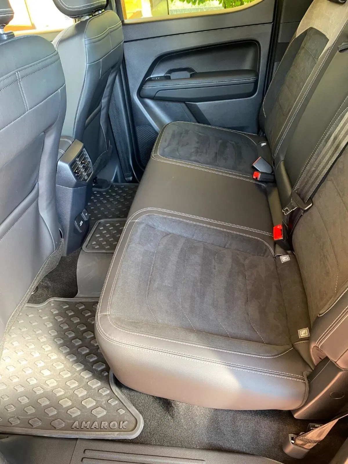 Volkswagen Amarok usata a Pavia (8)