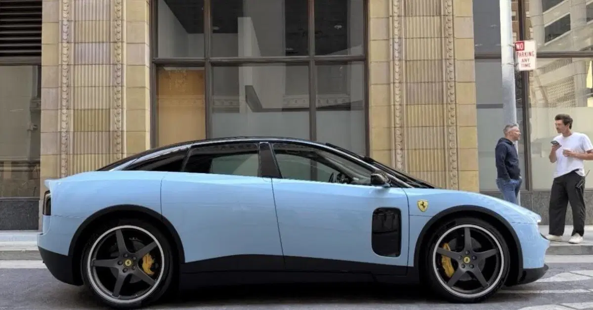 Ferrari Luce nel mondo reale, ecco come appare su strada
