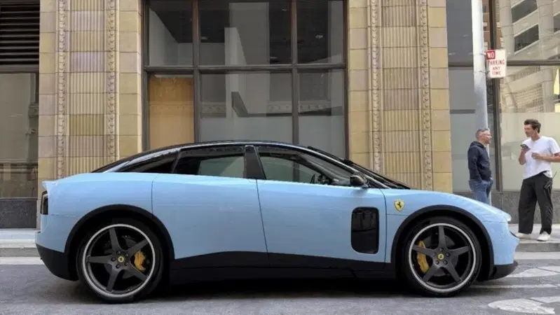 Ferrari Luce nel mondo reale, ecco come appare su strada