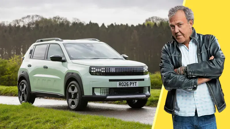 Jeremy Clarkson promuove la Fiat Grande Panda e lancia la sfida alla Renault 5: &laquo;&Egrave; davvero brillante&raquo;