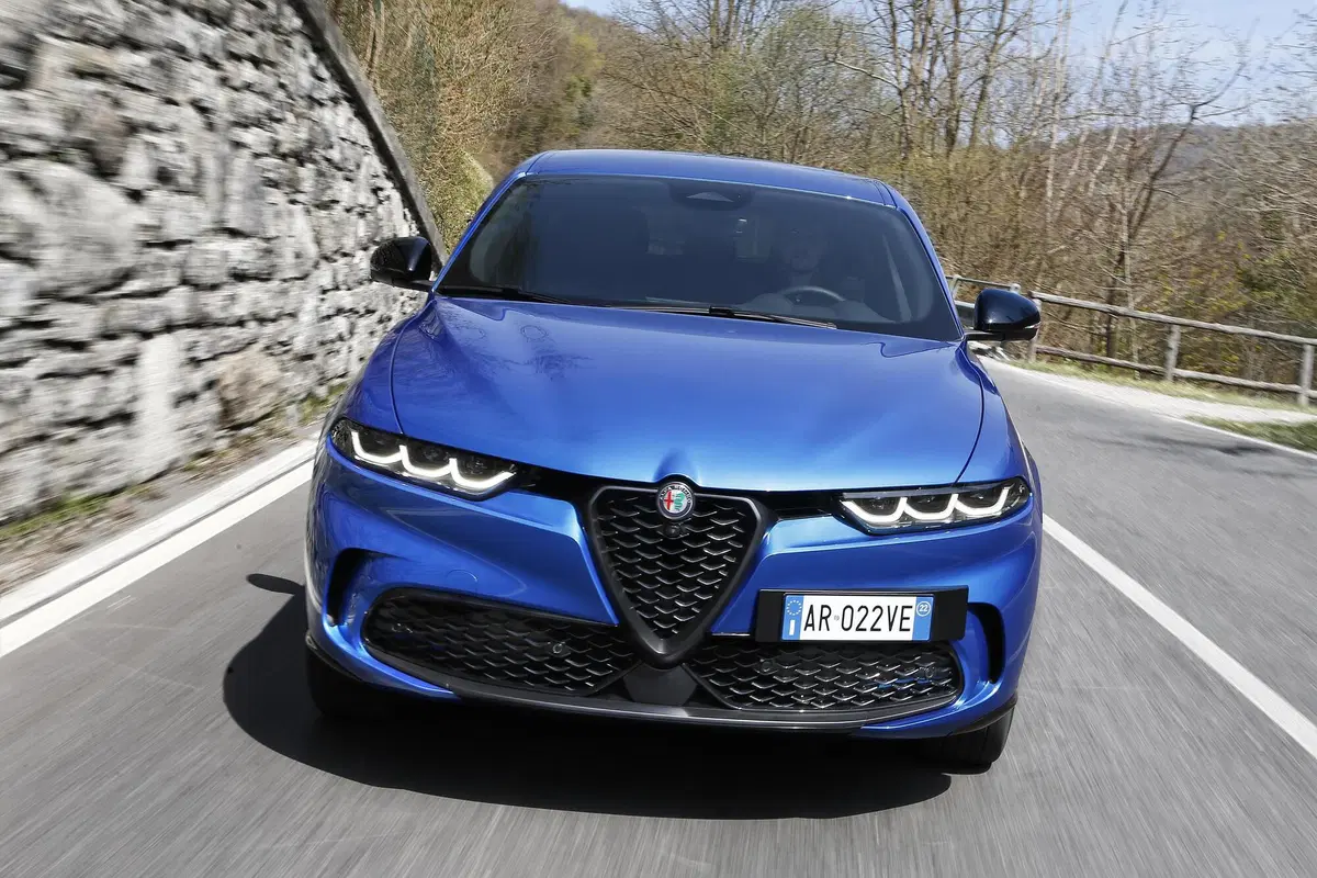 Alfa Romeo TONALE hybrid: su strada con la 1.5 da 160 CV [video] (2)
