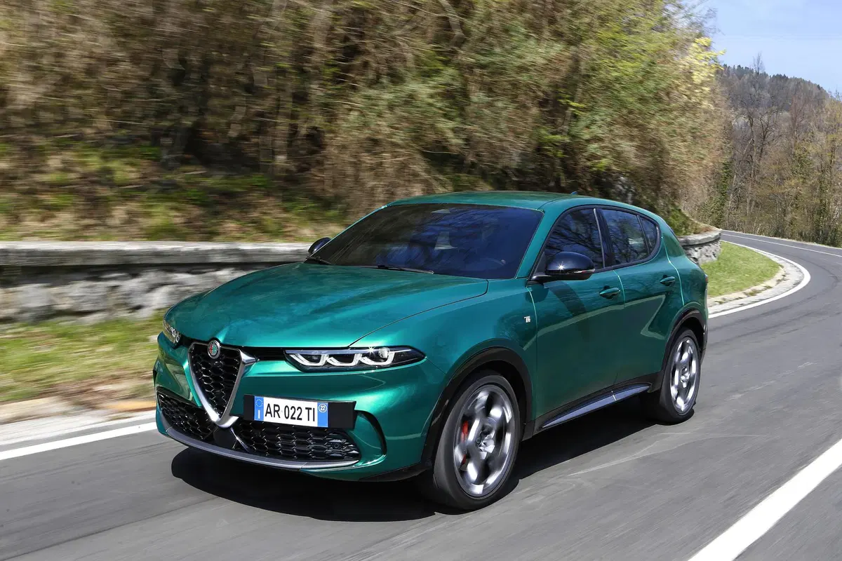Alfa Romeo TONALE hybrid: su strada con la 1.5 da 160 CV [video] (12)