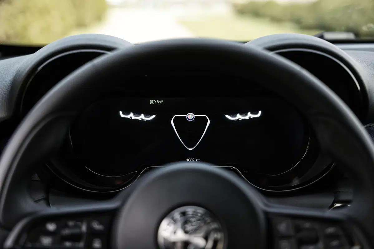 Alfa Romeo TONALE hybrid: su strada con la 1.5 da 160 CV [video] (23)
