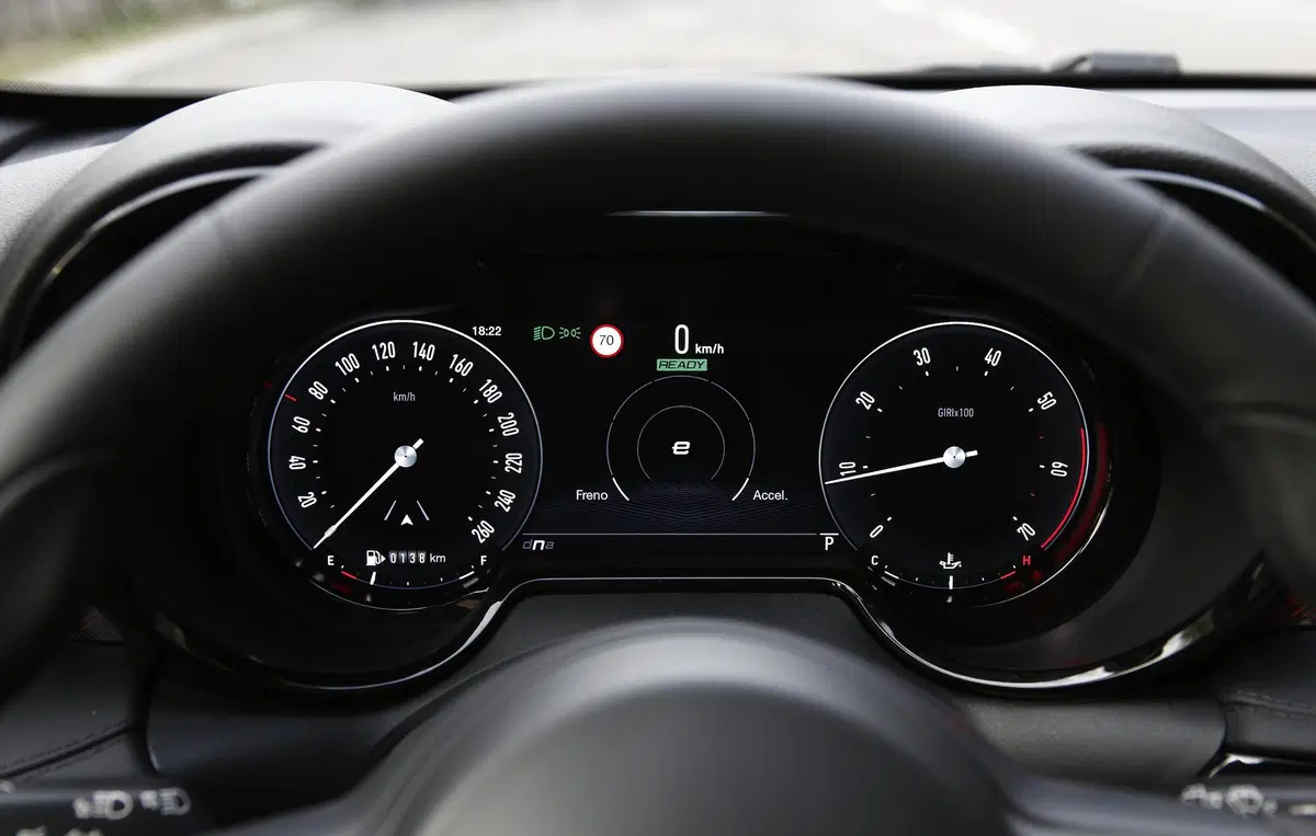 Alfa Romeo TONALE hybrid: su strada con la 1.5 da 160 CV [video] (24)