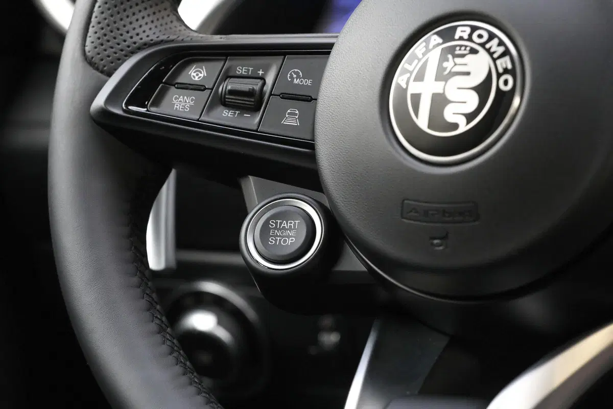 Alfa Romeo TONALE hybrid: su strada con la 1.5 da 160 CV [video] (29)