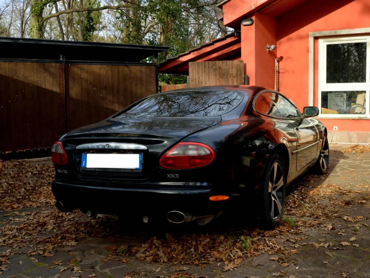 Jaguar XKR usata a Roma (2)