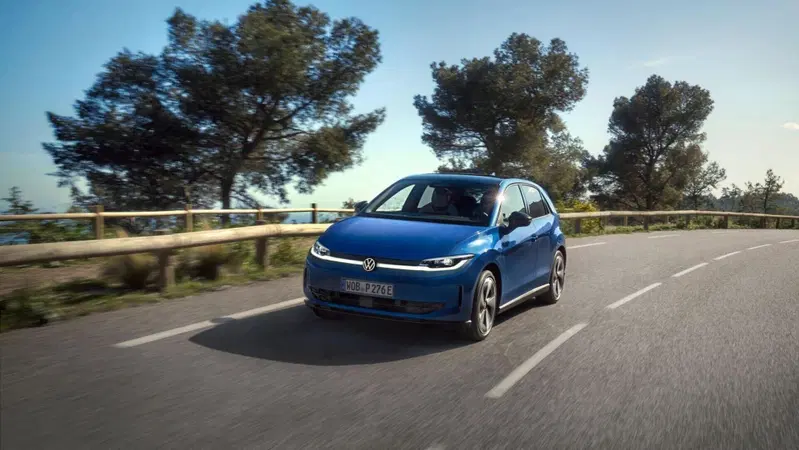 Volkswagen, le auto a benzina come i cavalli: perch&eacute; l&rsquo;elettrico vincer&agrave; senza divieti secondo Martin Sander