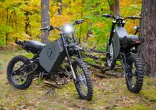 Dall'Ucraina arriva la moto elettrica da guerra