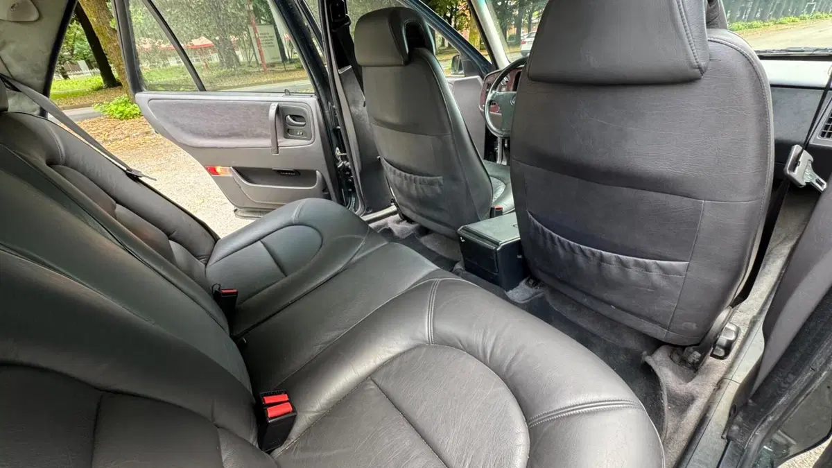 Saab Saab 9000 CS 2.0 Turbo 16V Automatic  cat 5 porte  d'epoca a Milano (2)