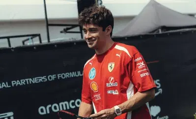 "Ora andiamo nella direzione di Lewis": Leclerc capitola sui freni e Ferrari cambia tutto. "Mondiale? Antonelli non sbaglia"