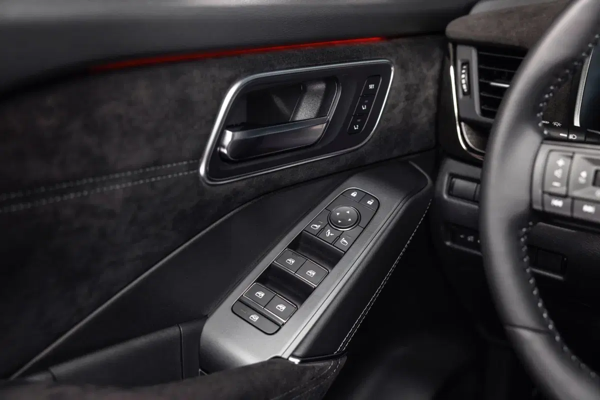 Nuova Nissan Qashqai: motorizzazioni, allestimenti, optional e prezzi. Guida all’acquisto (41)