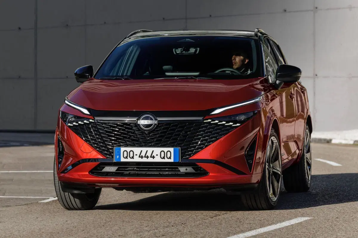 Nissan Qashqai e-Power, come funziona l'ibrido senza spina | Pro e Contro (VIDEO)