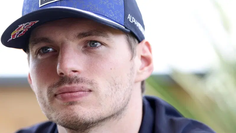 "Sorpresi, non ci sentiamo i migliori. Abbiamo chiesto spiegazioni alla FIA": cos&igrave; Max Verstappen risponde al non ADUO della Red Bull. E su Antonelli rivela...