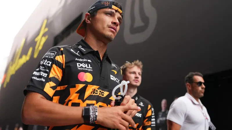 F1. &ldquo;Ca**o, non potevamo fare due cose insieme. Difesa al titolo impossibile&rdquo;: lo sfogo di Lando Norris sulla McLaren MCL40