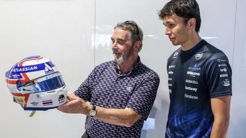 F1. "Mercedes deve poter sviluppare perch&eacute;...": Albon rompe il silenzio sul gioco politico della Red Bull che infiamma l'ADUO