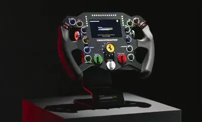 Le Mans amara per le Ferrari 499P, ma Thrustmaster celebra il cavallino nel simracing