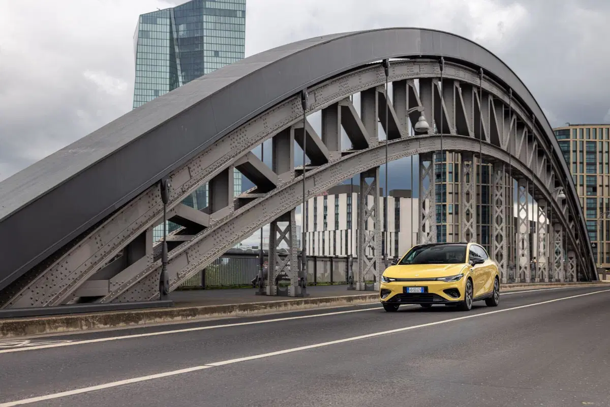 Leapmotor B05: la berlina elettrica ad un prezzo scioccante che sfida le regole del segmento [VIDEO] (7)