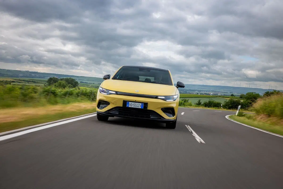 Leapmotor B05: la berlina elettrica ad un prezzo scioccante che sfida le regole del segmento [VIDEO] (10)
