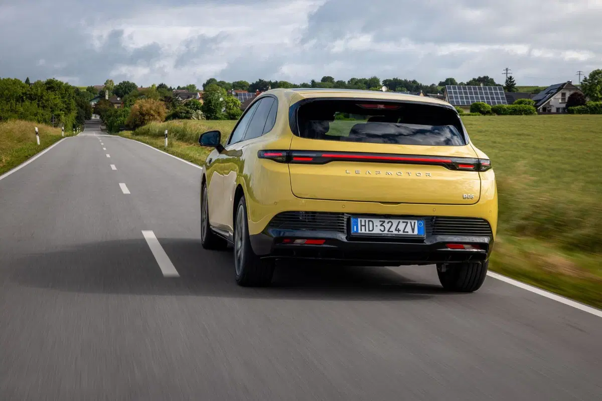 Leapmotor B05: la berlina elettrica ad un prezzo scioccante che sfida le regole del segmento [VIDEO] (16)