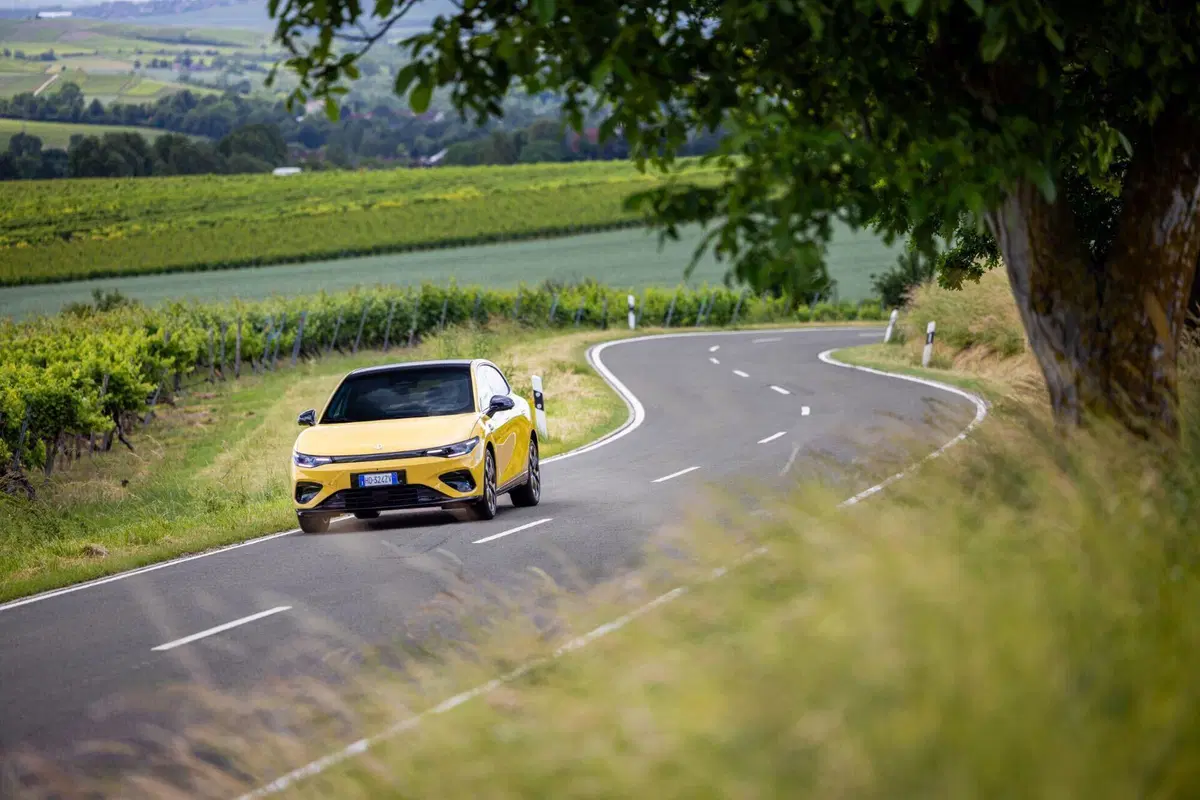 Leapmotor B05: la berlina elettrica ad un prezzo scioccante che sfida le regole del segmento [VIDEO] (17)