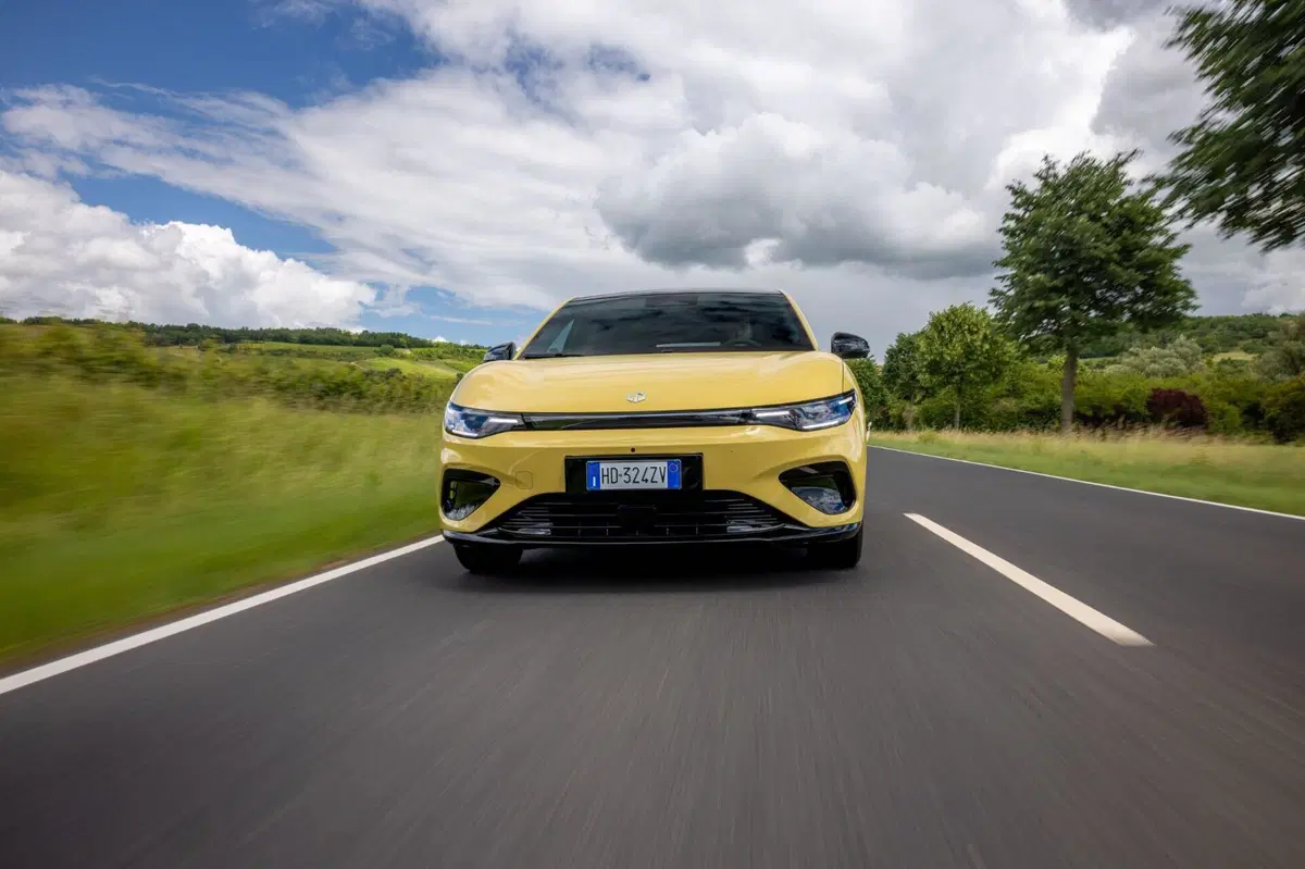 Leapmotor B05: la berlina elettrica ad un prezzo scioccante che sfida le regole del segmento [VIDEO] (26)