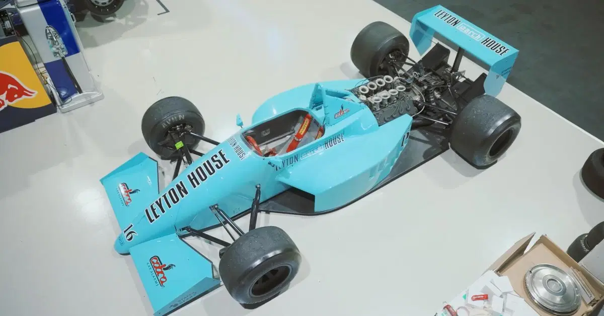 Mad Mike trasforma una Formula 1 anni '80 in auto da drift con motore rotativo: il progetto pi&ugrave; folle di sempre
