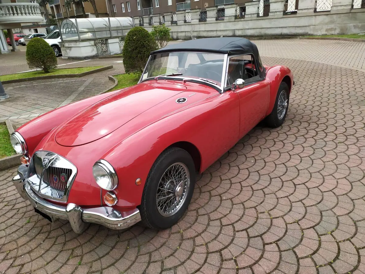 Mg MKII d'epoca a Pavia (2)