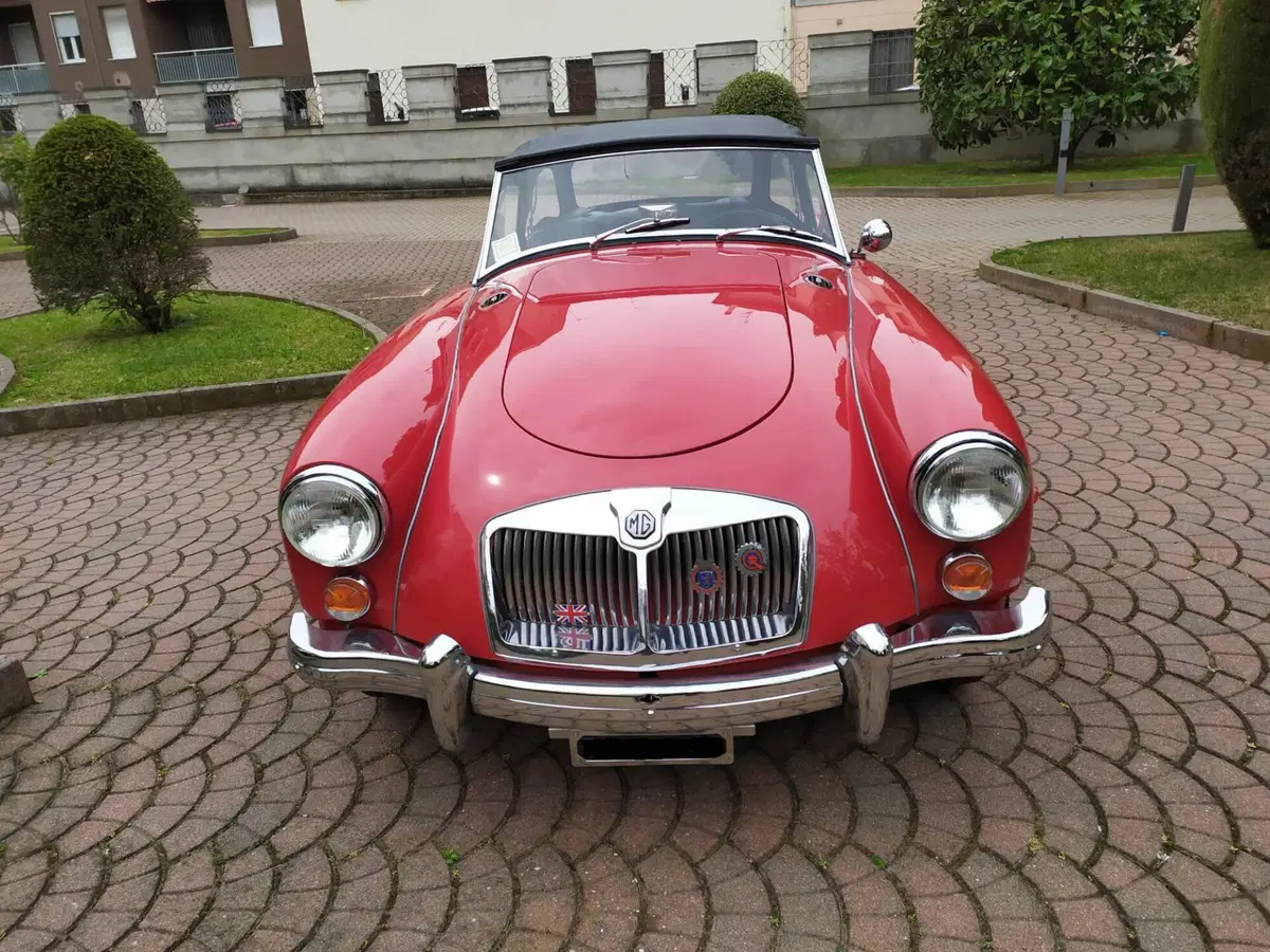 Mg MKII d'epoca a Pavia (3)