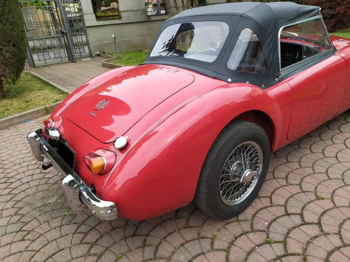 Mg MKII d'epoca a Pavia (5)