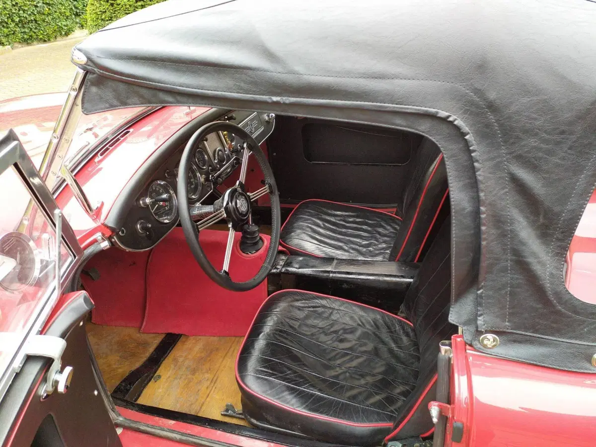 Mg MKII d'epoca a Pavia (6)