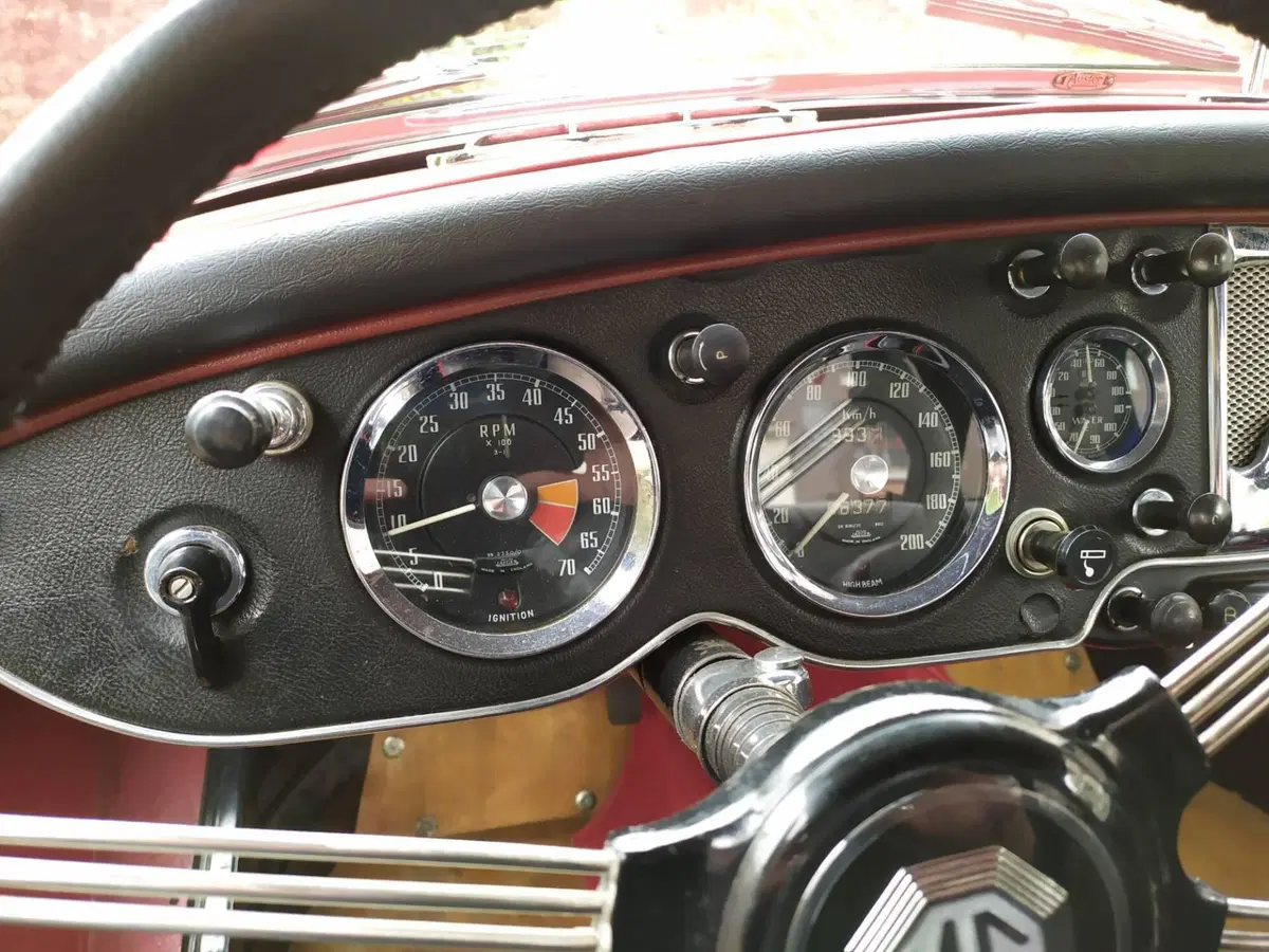 Mg MKII d'epoca a Pavia (7)