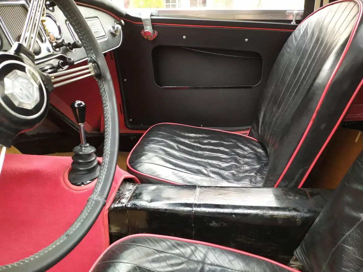 Mg MKII d'epoca a Pavia (8)