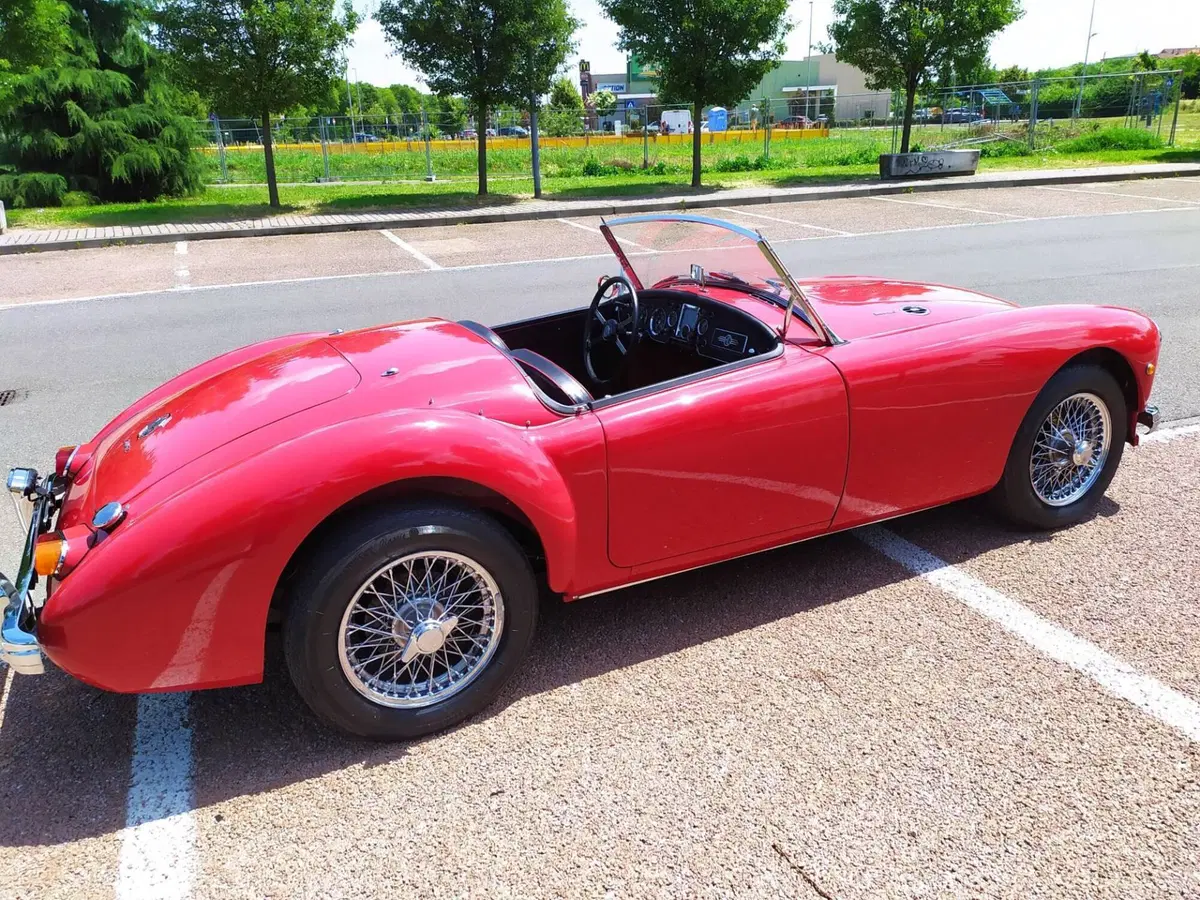 Mg MKII d'epoca a Pavia (10)