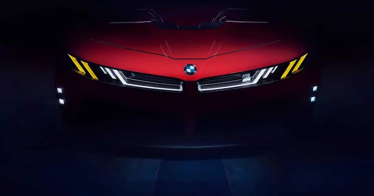 BMW M Concept Neue Klasse, a Le Mans debutta la M del futuro: quattro motori elettrici e oltre 100 kWh