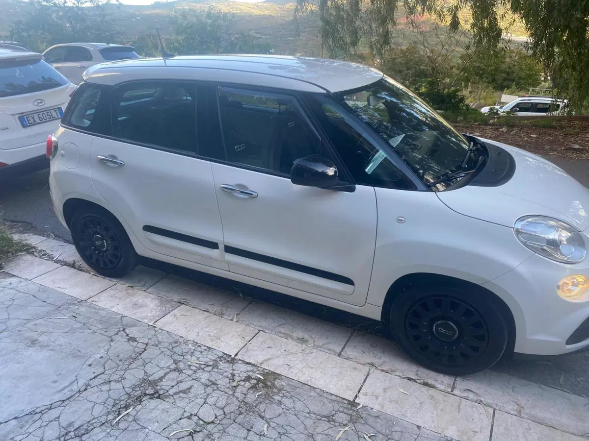 Fiat 500L usata a Palermo (2)