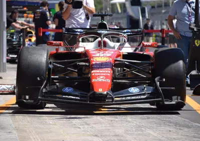 F1. La Ferrari si fa rivoluzionaria a Barcellona: ecco come la SF-26 lancia la sfida totale a Mercedes