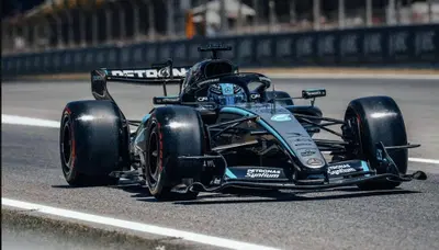 F1, Pista bollente e traffico impazzito a Barcellona: Antonelli finisce nei guai in FP3, mentre Russell detta legge